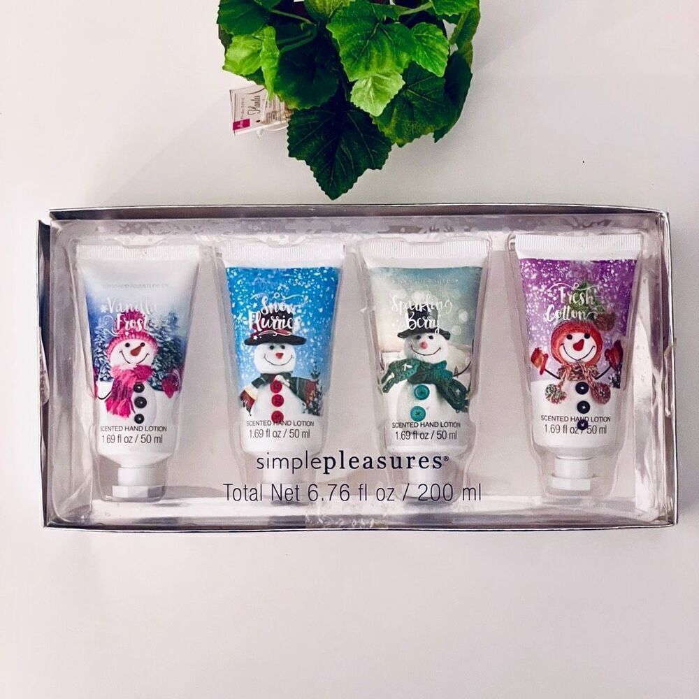 NWT Gift Box Gorgeous 4 Pack simple pleasures Snowman scented hand lotion collec